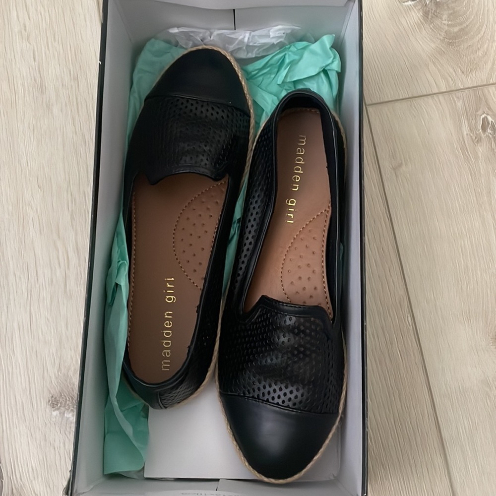 Kendall & Kylie Madden Girl Flats